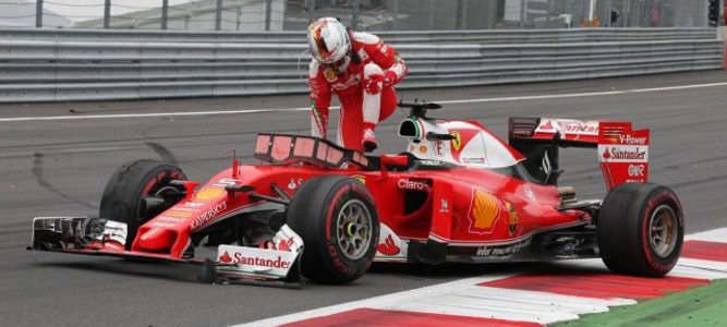 Sebastian Vettel: "Seguimos sin saber lo que ha sucedido con ese neumático"