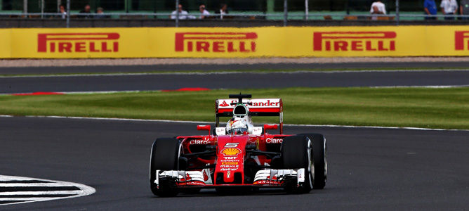 Sebastian Vettel cambia caja de cambios y pierde 5 posiciones en el GP de Gran Bretaña 2016
