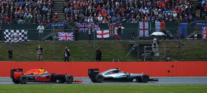 Nico Rosberg pierde el segundo puesto del Reino Unido tras una sanción