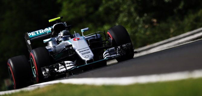 Nico Rosberg lidera unos Libres 2 llenos de incidentes en el GP de Hungría 2016