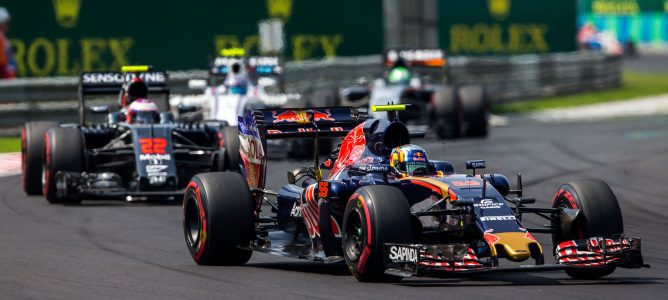 Carlos Sainz: "El ritmo de desarrollo de McLaren es preocupante para nosotros"