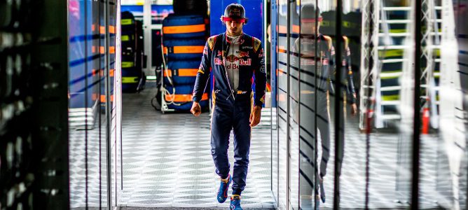 Carlos Sainz: "No vamos mal, pero hemos de encontrar más tiempo"