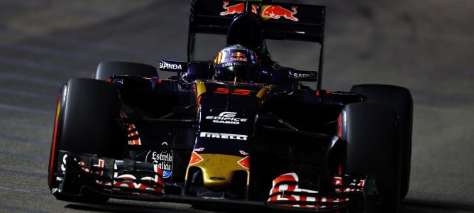 Franz Tost desmiente los rumores acerca de que Carlos Sainz podría ir a Renault Sport F1