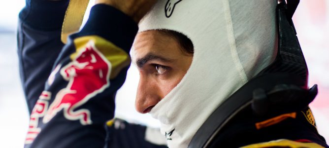 Carlos Sainz: "Estoy disfrutando, el coche va genial"