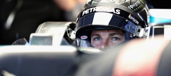 Nico Rosberg coge las riendas y triunfa en el 'rodeo' de los Libres 2 del GP de EEUU 2016