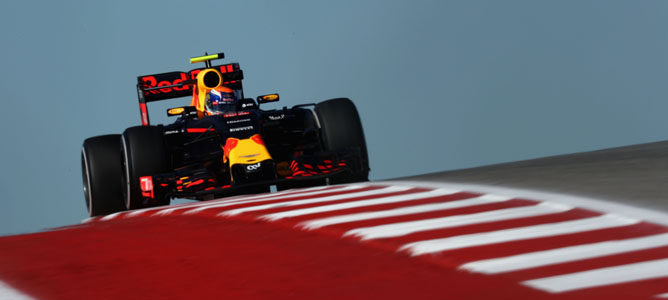 Max Verstappen firma el mejor tiempo del fin de semana para liderar la FP3 del GP de EE.UU. 2016