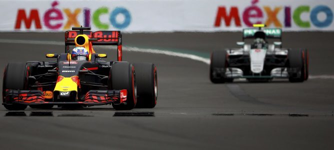 Daniel Ricciardo: "El compuesto superblando no dura, todos han tenido problemas"