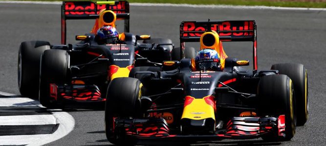 Daniel Ricciardo: "La de Brasil es una de las mejores carreras gracias al ambiente que hay"