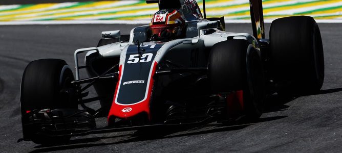 Charles Leclerc vuelve a conducir a un F1: "Ha sido fantástico volver a subirse al coche"