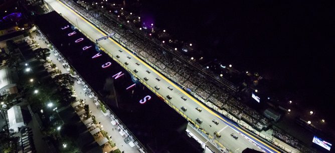 Bernie Ecclestone: "No queremos perder Singapur en la F1"