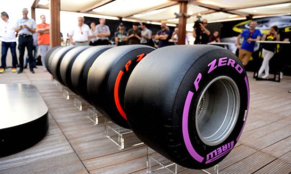 Pirelli presenta en Abu Dabi los nuevos neumáticos de 2017