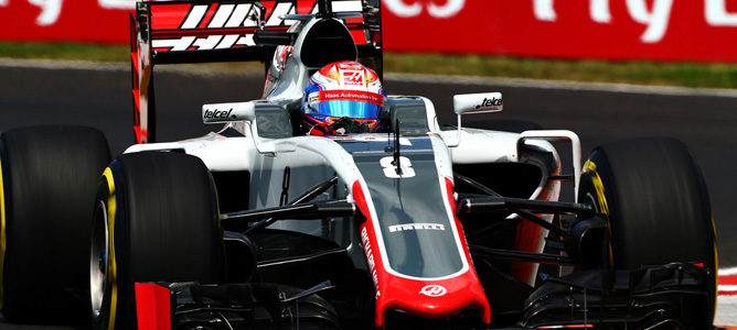 Grosjean respalda a Haas: "Magnussen ha demostrado que es un piloto de carreras real"