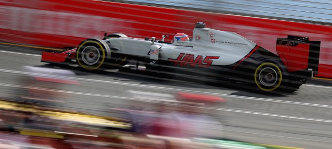 Romain Grosjean: "Haas F1 necesita tener a los dos coches en los puntos"