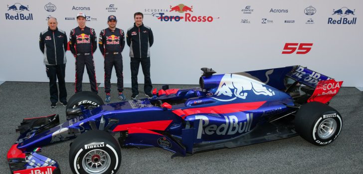 Presentación deL Toro Rosso STR12
