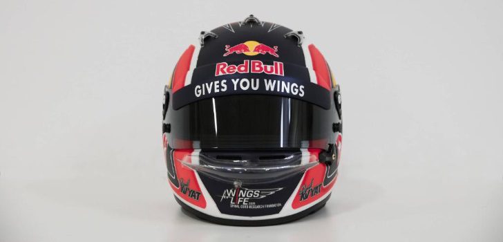 Casco de Daniil Kvyat