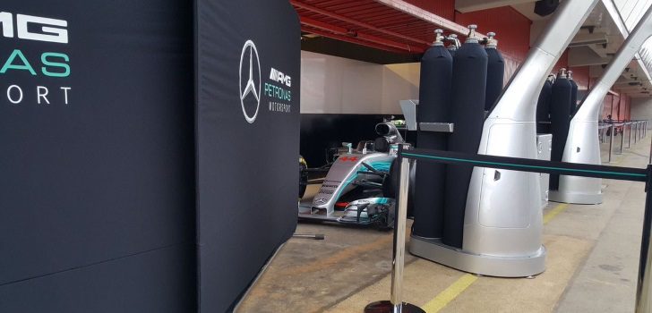 Mercedes W08 en el Circuit