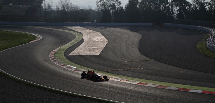 Daniel Ricciardo conduce el RB13