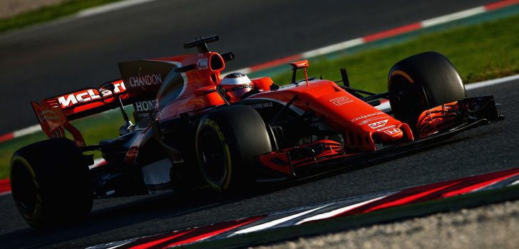 Vandoorne en el MCL-32