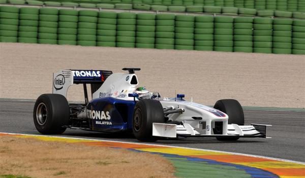 Vientos de 70 km/h despiden los entrenamientos de BMW