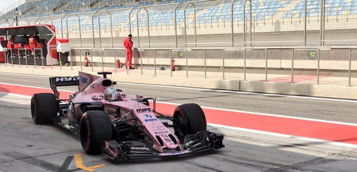 Force India durante los test postcarrera de Baréin