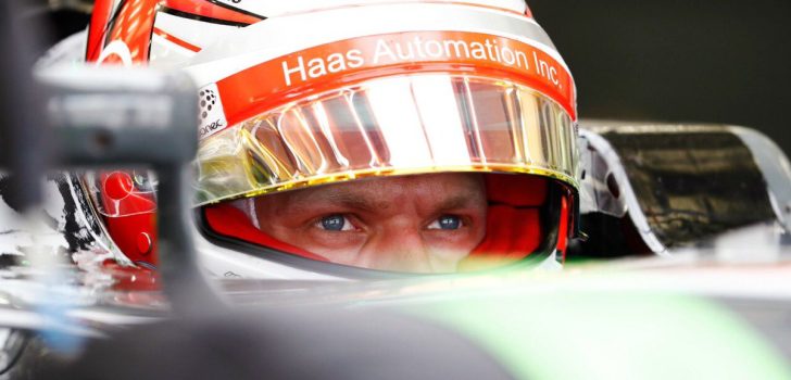 Kevin Magnussen en el box