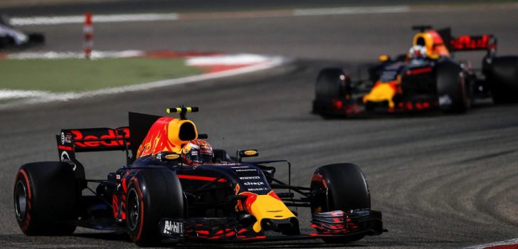 Verstappen y Ricciardo Baréin