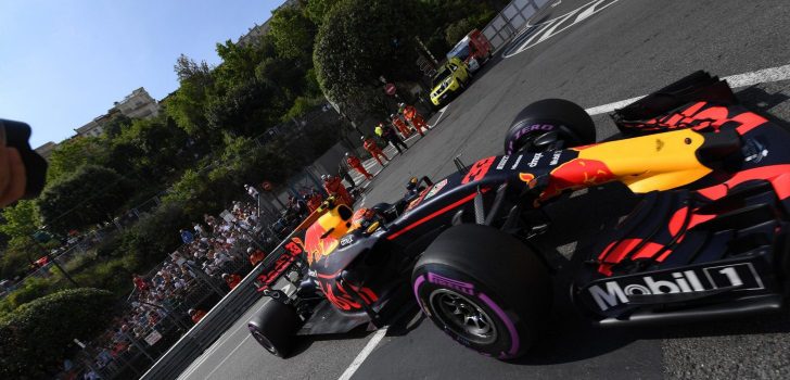 Max Verstappen rueda en Mónaco