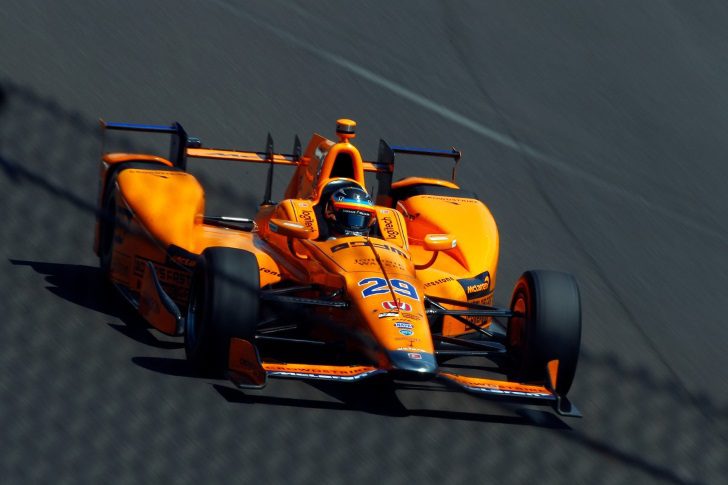 Fernando Alonso, durante los entrenamientos en Indianápolis