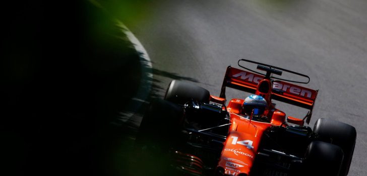 Fernando Alonso durante la Q2)