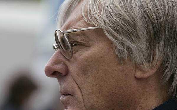 Ecclestone pide "paciencia" ante la crisis