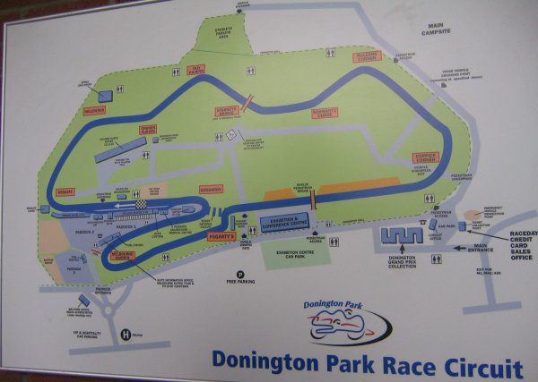 Donington Park niega sus deudas