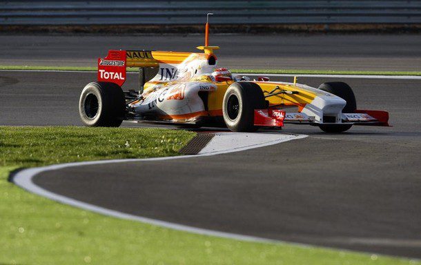 Renault cancela su presencia en Montmeló