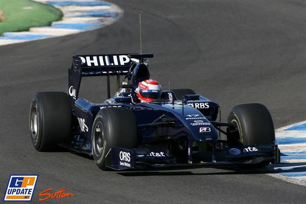Palizón de vueltas para Alonso... pero el R29 vuelve a ser último