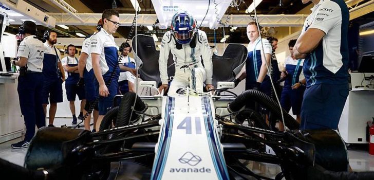 Sergey Sirotkin durante los test post GP Abu Dabi