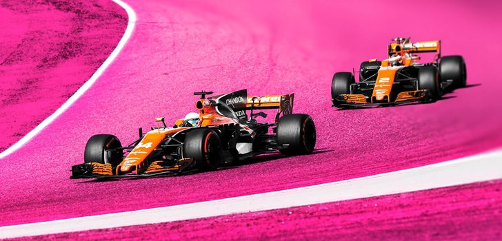 Alonso y Vandoorne en pista