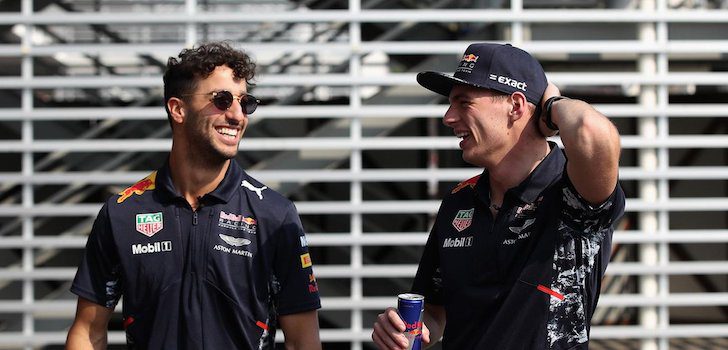 Ricciardo y Verstappen MX17