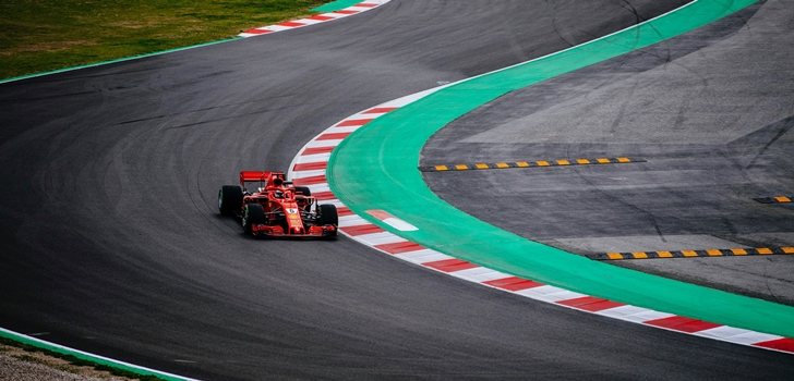 Vettel rueda en Montmeló