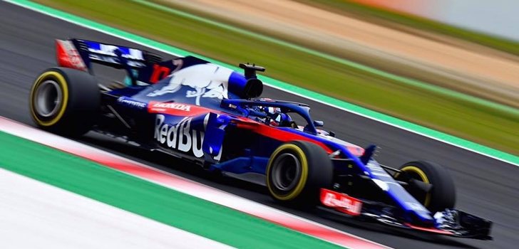 Gasly pilota el Toro Rosso en Montmeló