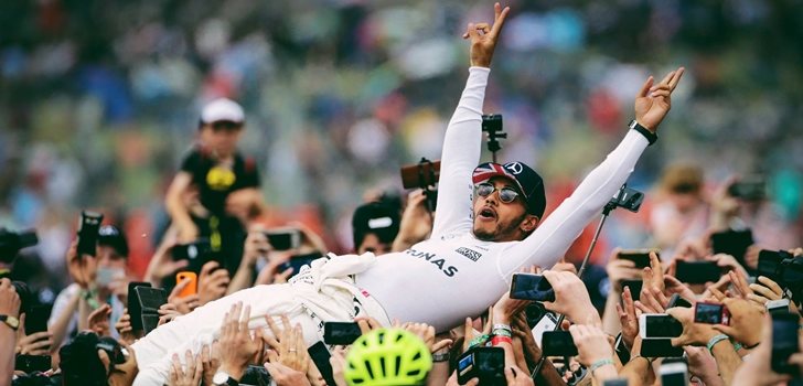 Hamilton, aclamado por sus seguidores