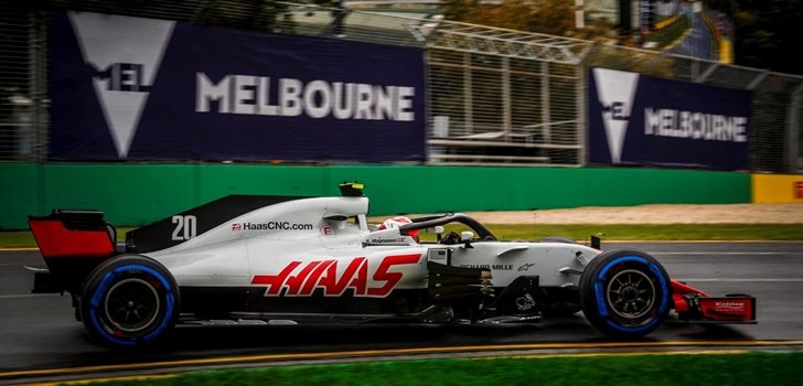 Magnussen rueda en Melbourne