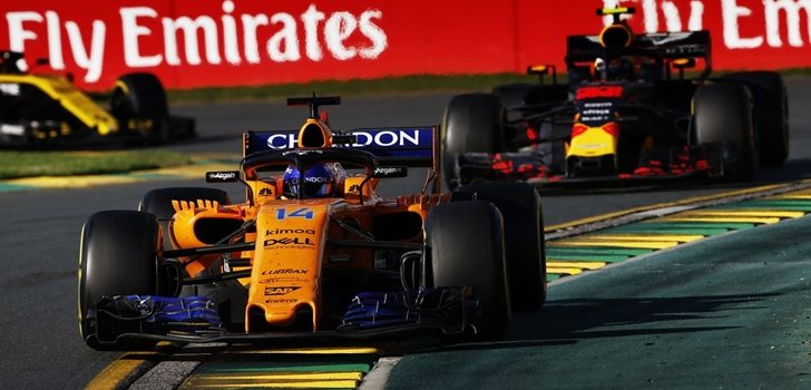 Alonso, por delante de Verstappen en Australia