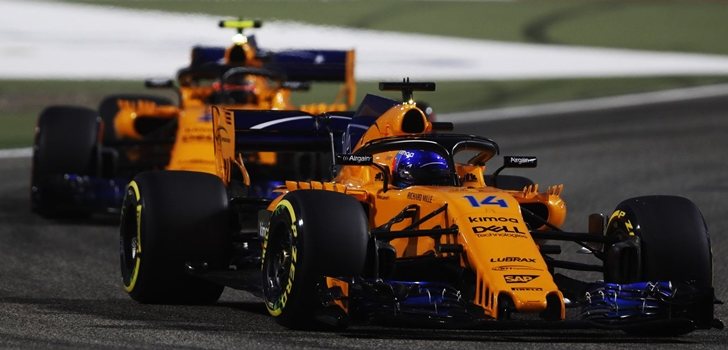 Alonso y Vandoorne ruedan en Baréin