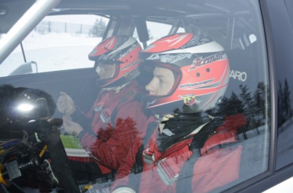 Raikkonen acaba el 17º en su segundo rally
