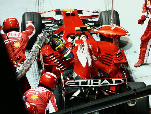 Ferrari trabaja en mejorar sus repostajes