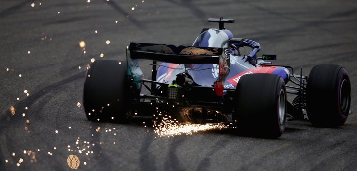 Toro Rosso rueda en China