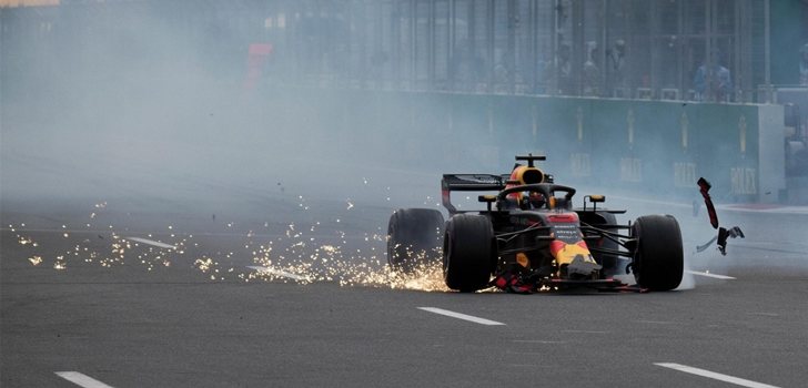 Ricciardo y Verstappen sufren un accidente durante el GP de Azerbaiyán 2018