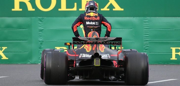 Ricciardo se baja del monoplaza