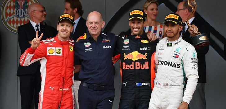 Ricciardo, en el podio de Mónaco junto a Vettel y Hamilton