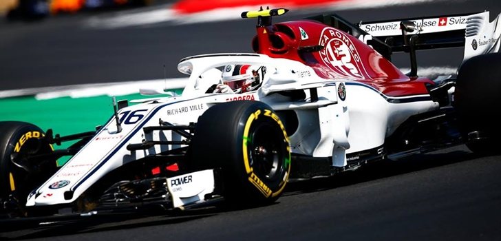 Leclerc rueda en Silverstone