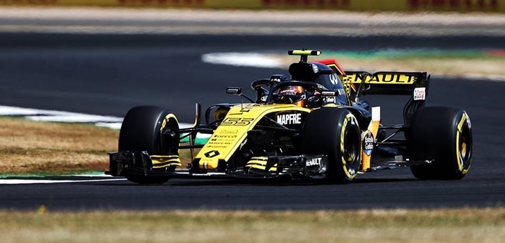 Sainz rueda en Silverstone